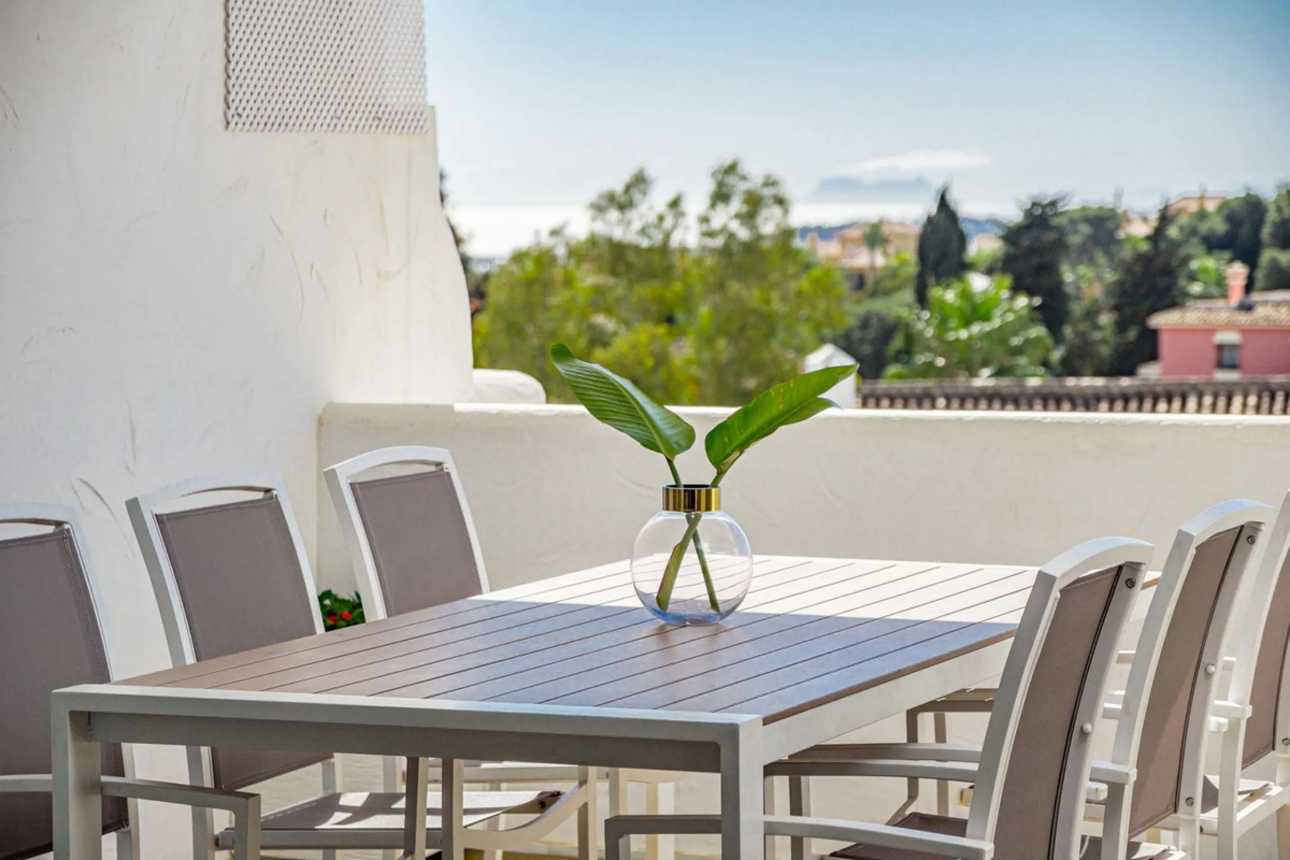 A superb west facing renovated duplex penthouse for sale in the popular El Dorado urbanisation in Nueva Andalucia, close to Puerto Banus