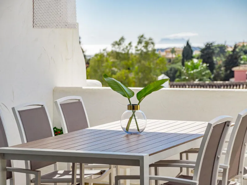 A superb west facing renovated duplex penthouse for sale in the popular El Dorado urbanisation in Nueva Andalucia, close to Puerto Banus