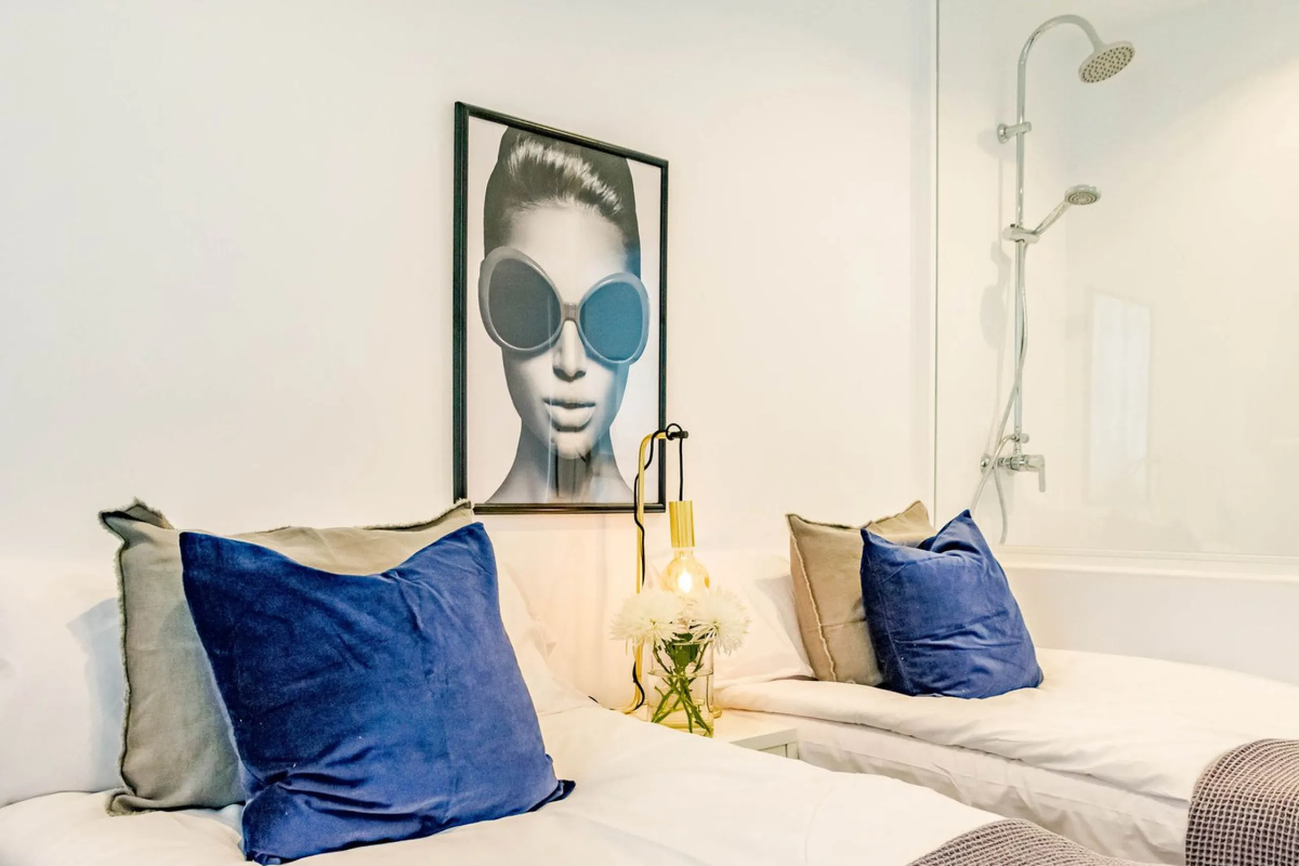 A superb west facing renovated duplex penthouse for sale in the popular El Dorado urbanisation in Nueva Andalucia, close to Puerto Banus
