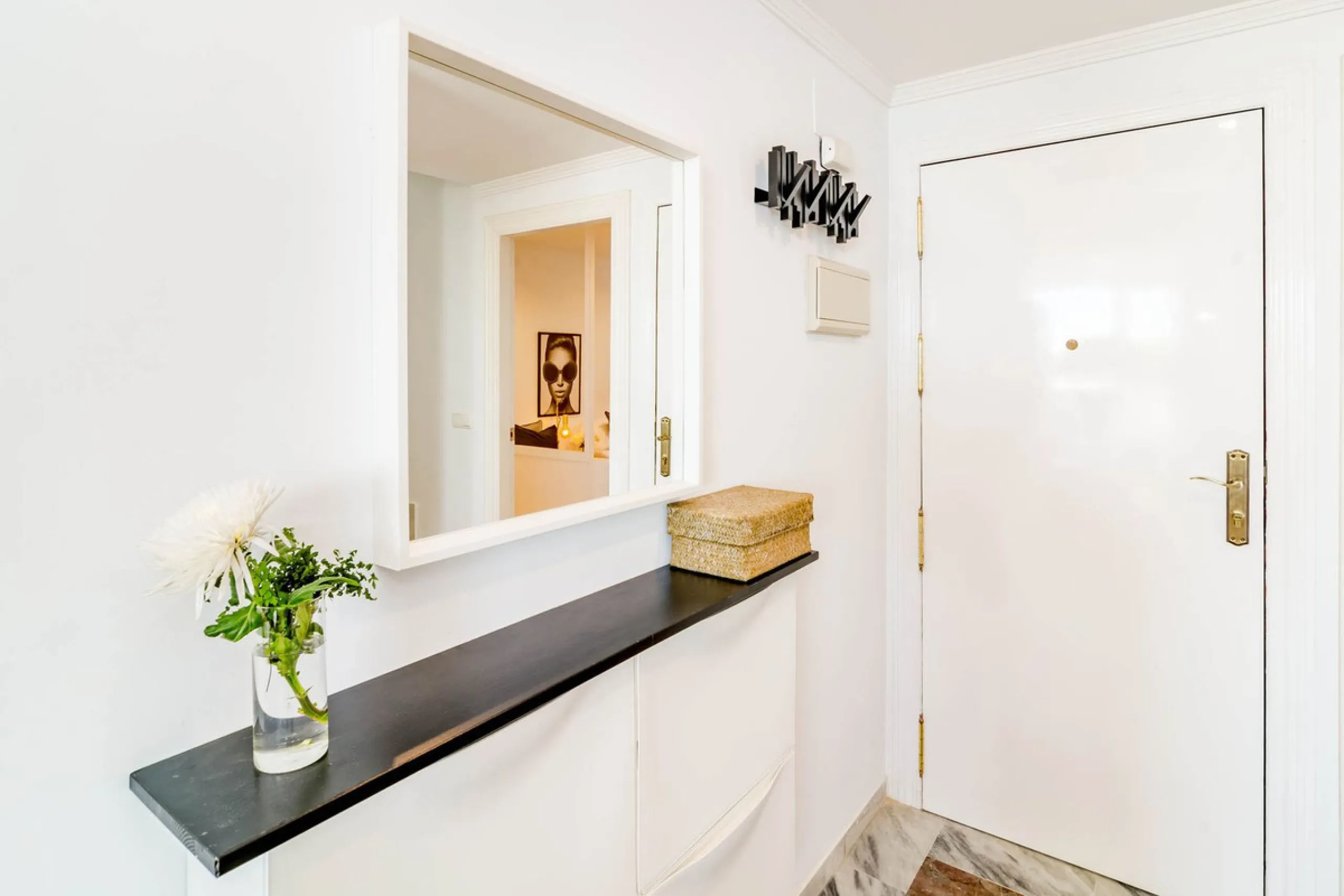 A superb west facing renovated duplex penthouse for sale in the popular El Dorado urbanisation in Nueva Andalucia, close to Puerto Banus