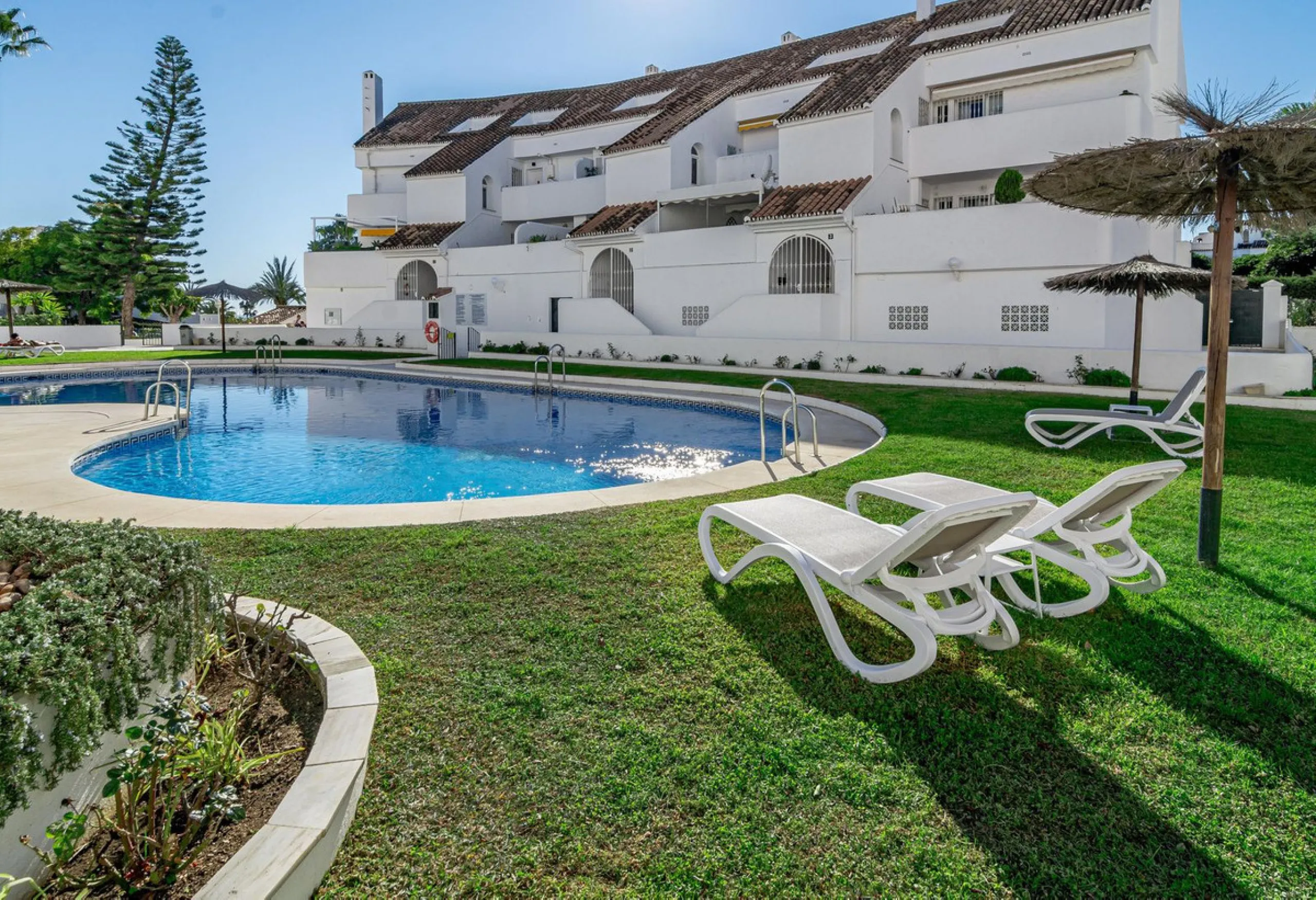 A superb west facing renovated duplex penthouse for sale in the popular El Dorado urbanisation in Nueva Andalucia, close to Puerto Banus