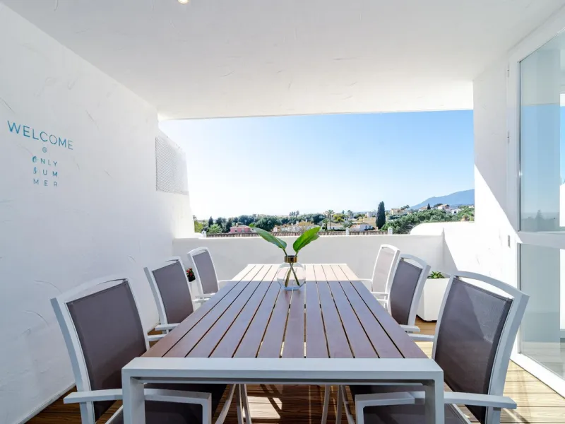 A superb west facing renovated duplex penthouse for sale in the popular El Dorado urbanisation in Nueva Andalucia, close to Puerto Banus