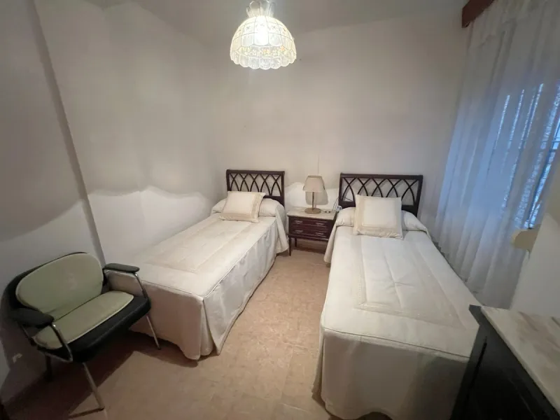 Apartment - Middle Floor Apartment в продаже в Fuengirola, Málaga. В доме 2 спален и 1 ванных комнат. Площадь дома 78 м²