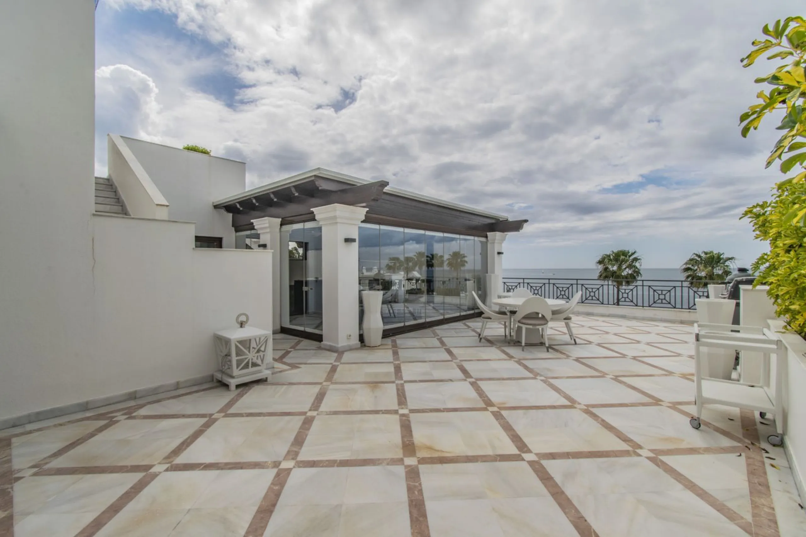 UNIQUE BEACHFRONT PROPERTY WITH SEA VIEWS
