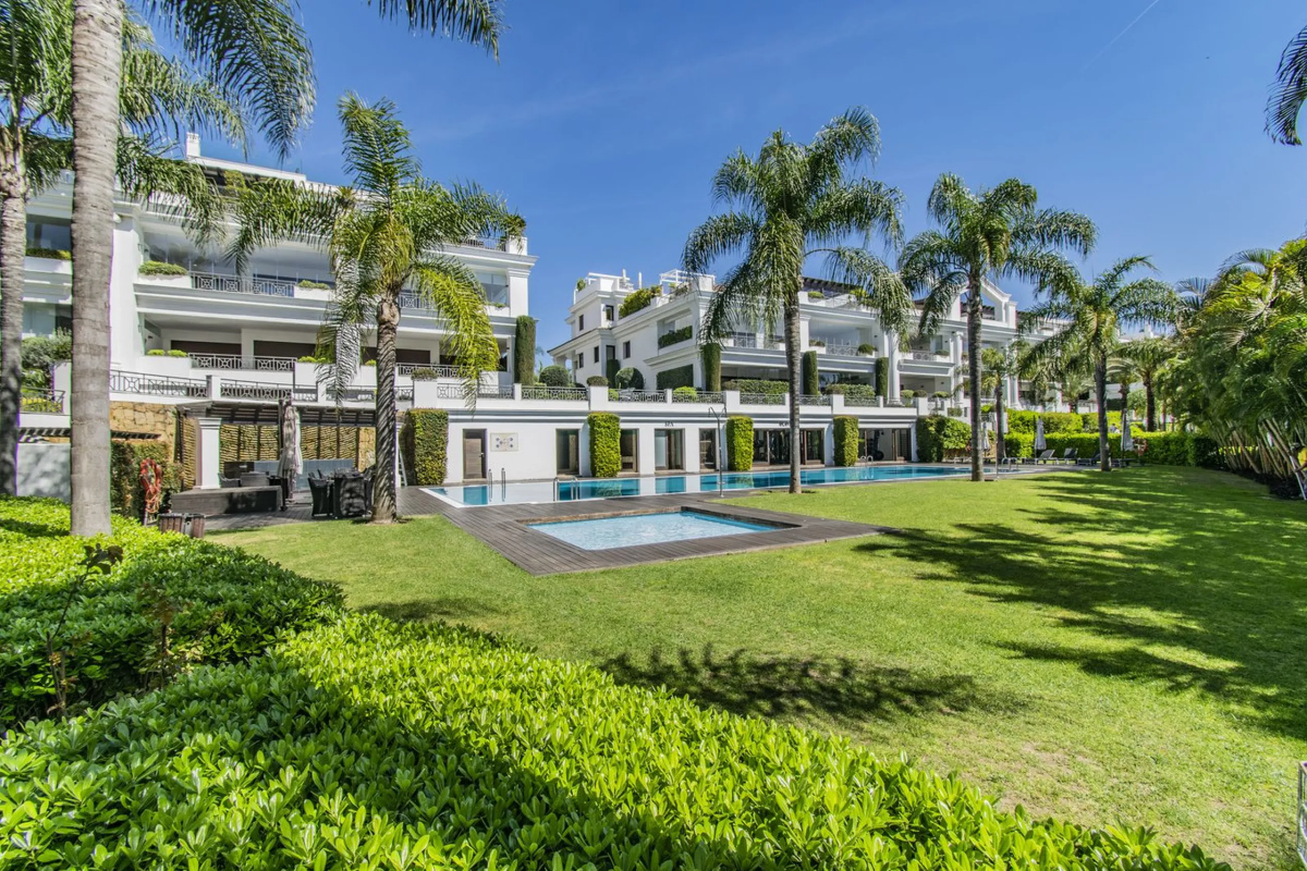 UNIQUE BEACHFRONT PROPERTY WITH SEA VIEWS