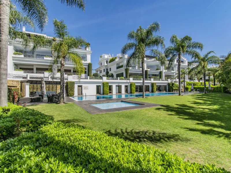 UNIQUE BEACHFRONT PROPERTY WITH SEA VIEWS