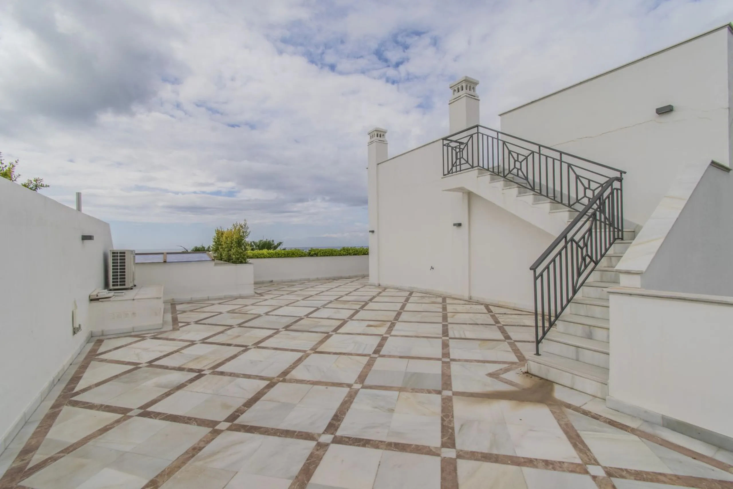 UNIQUE BEACHFRONT PROPERTY WITH SEA VIEWS