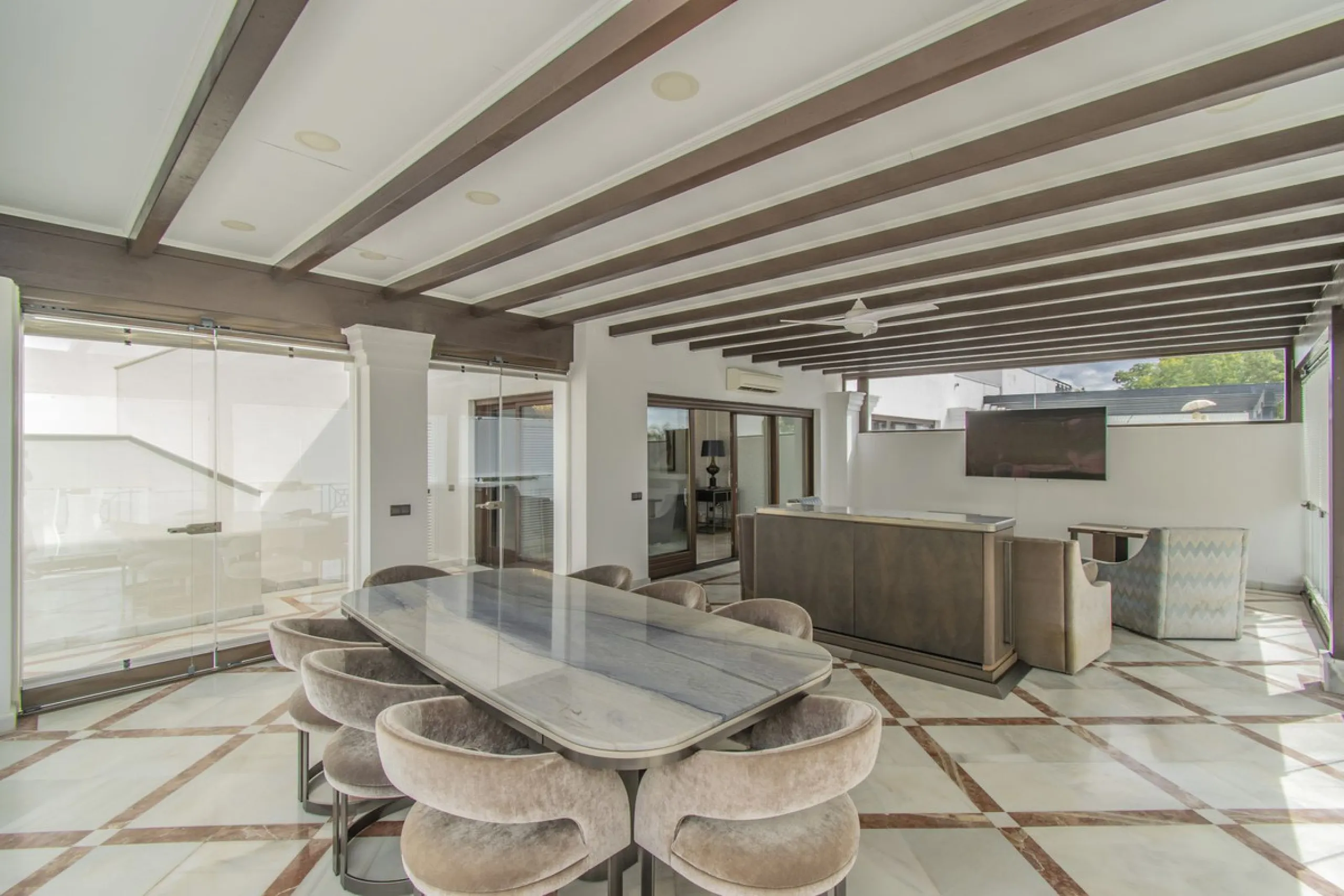 UNIQUE BEACHFRONT PROPERTY WITH SEA VIEWS