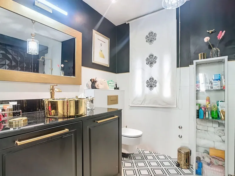 Apartment - Middle Floor Apartment в продаже в Málaga, Málaga. В доме 3 спален и 2 ванных комнат. Площадь дома 148 м²