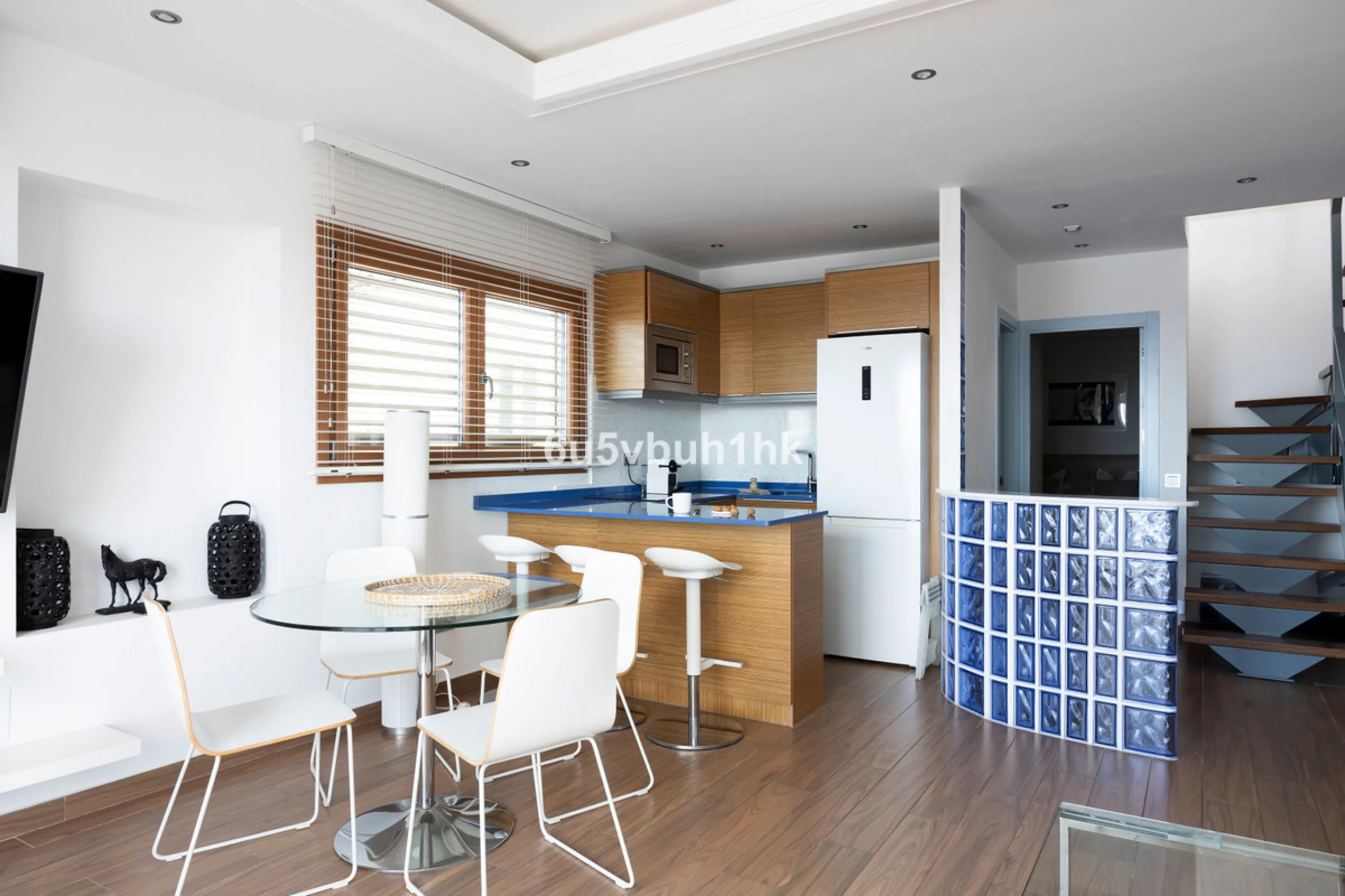 Discover this beautifully renovated duplex penthouse perfectly positioned in the vibrant heart of Puerto Banús, boasting spectacular views directly over the iconic marina.