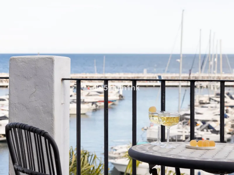 Discover this beautifully renovated duplex penthouse perfectly positioned in the vibrant heart of Puerto Banús, boasting spectacular views directly over the iconic marina.