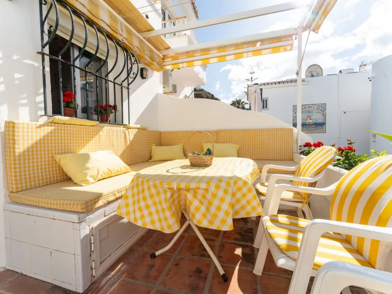 Charming Corner Townhouse by the Beach – Riviera del Sol