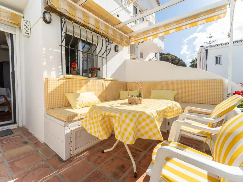 Charming Corner Townhouse by the Beach – Riviera del Sol