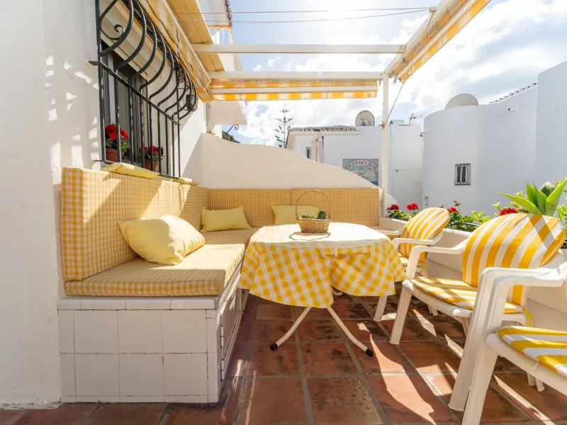 Charming Corner Townhouse by the Beach – Riviera del Sol