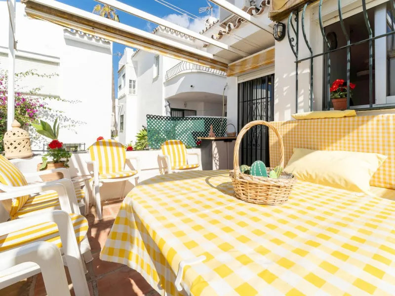 Charming Corner Townhouse by the Beach – Riviera del Sol