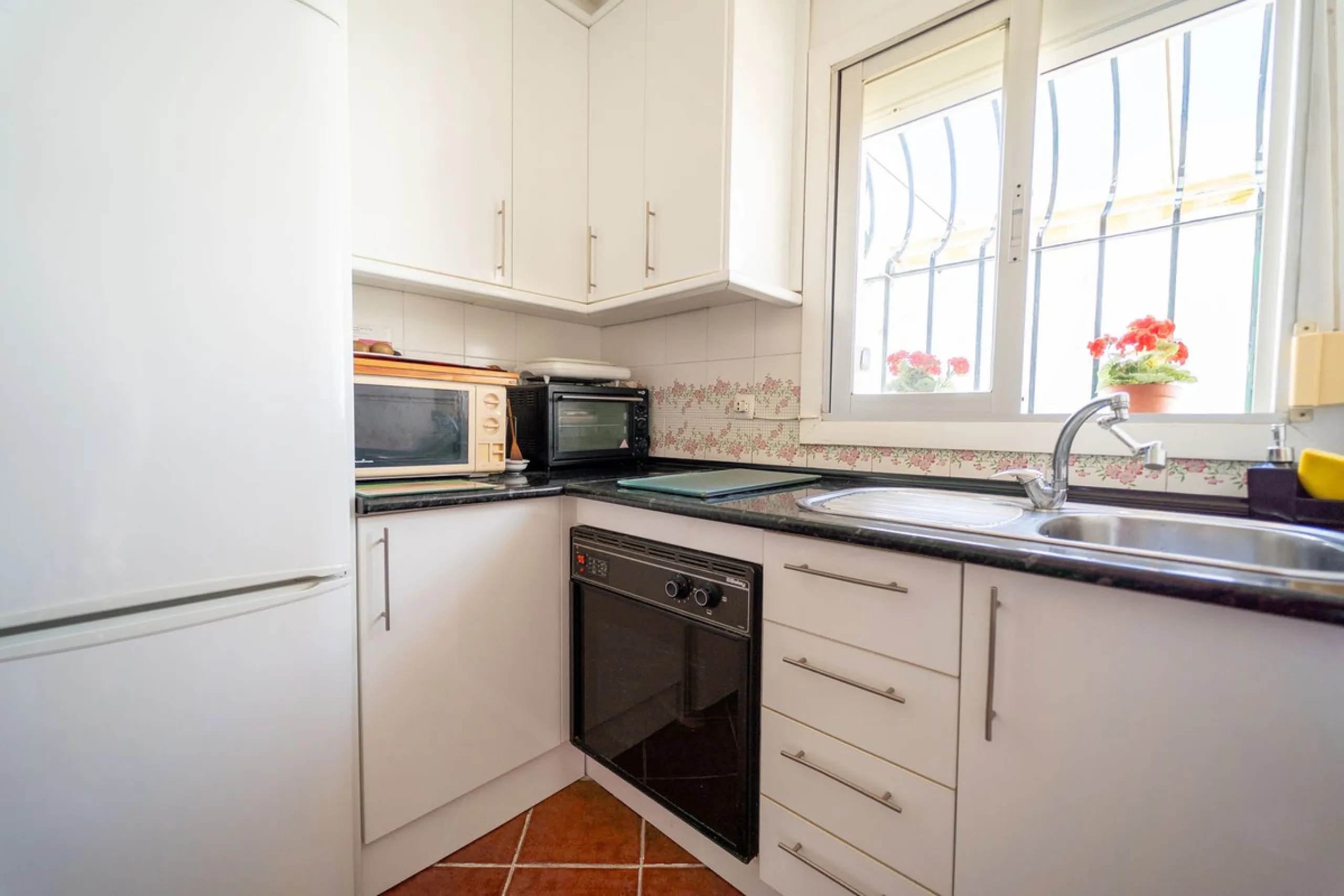 Charming Corner Townhouse by the Beach – Riviera del Sol