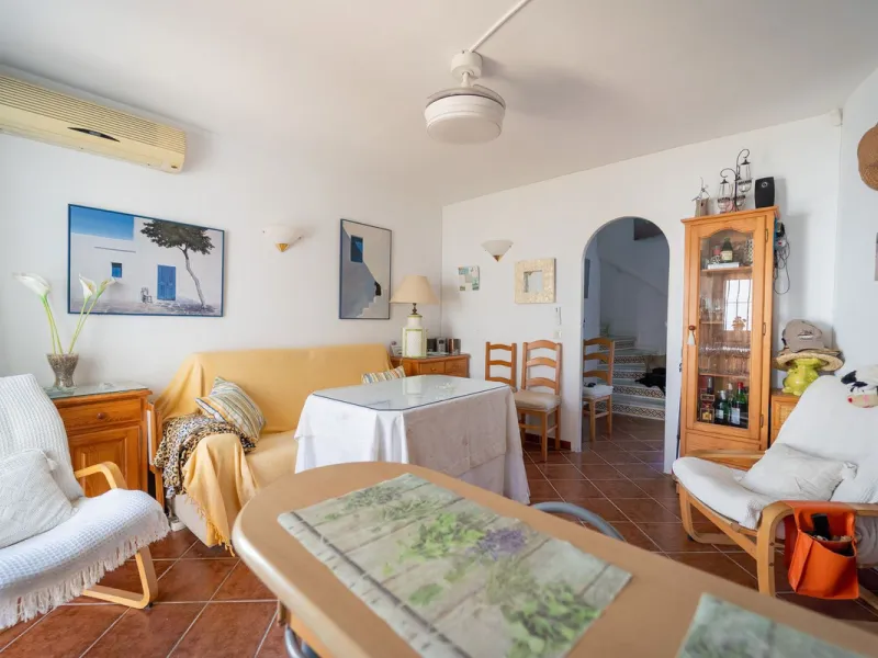 Charming Corner Townhouse by the Beach – Riviera del Sol