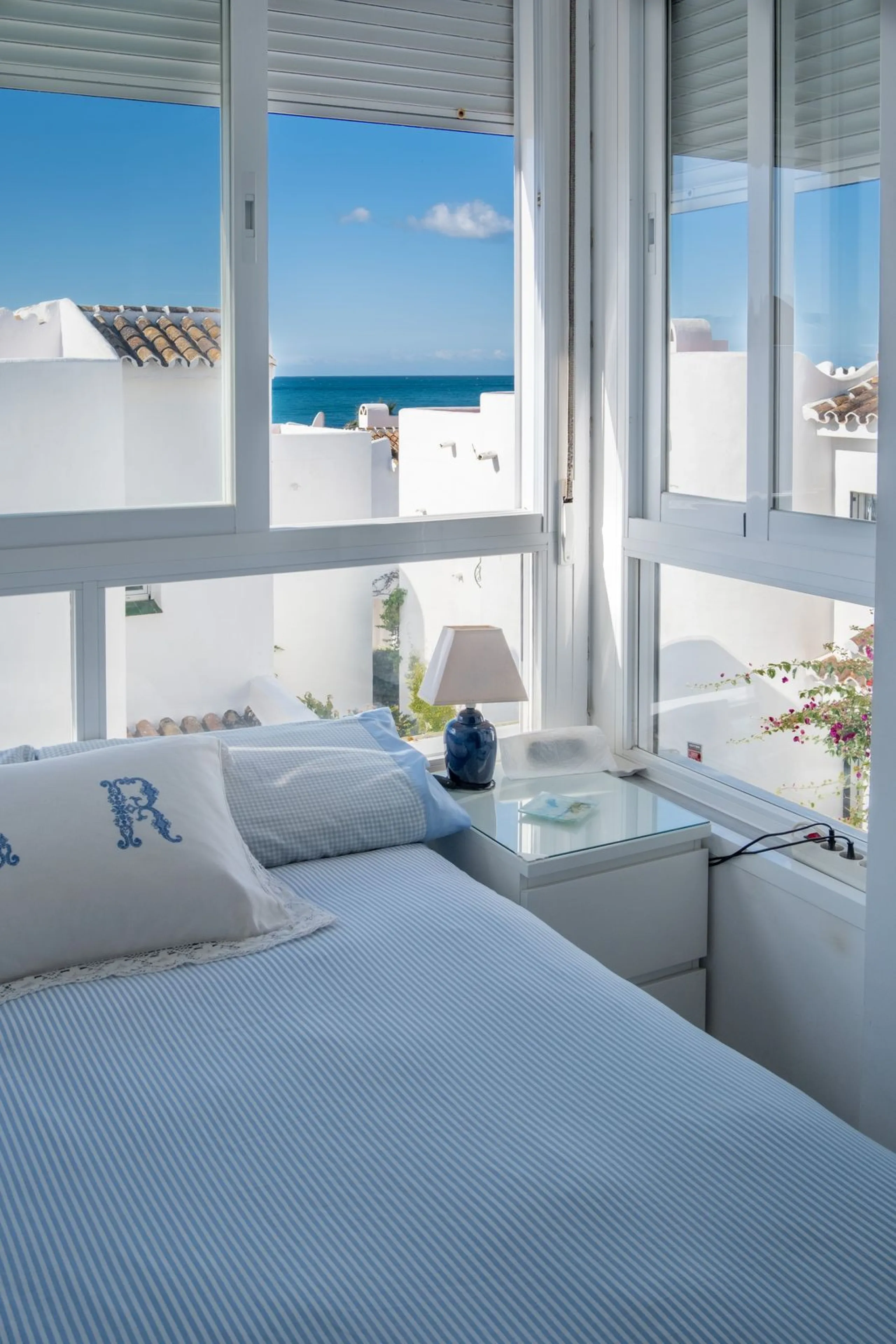 Charming Corner Townhouse by the Beach – Riviera del Sol