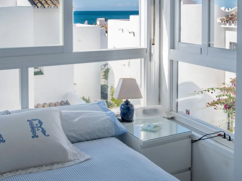 Charming Corner Townhouse by the Beach – Riviera del Sol