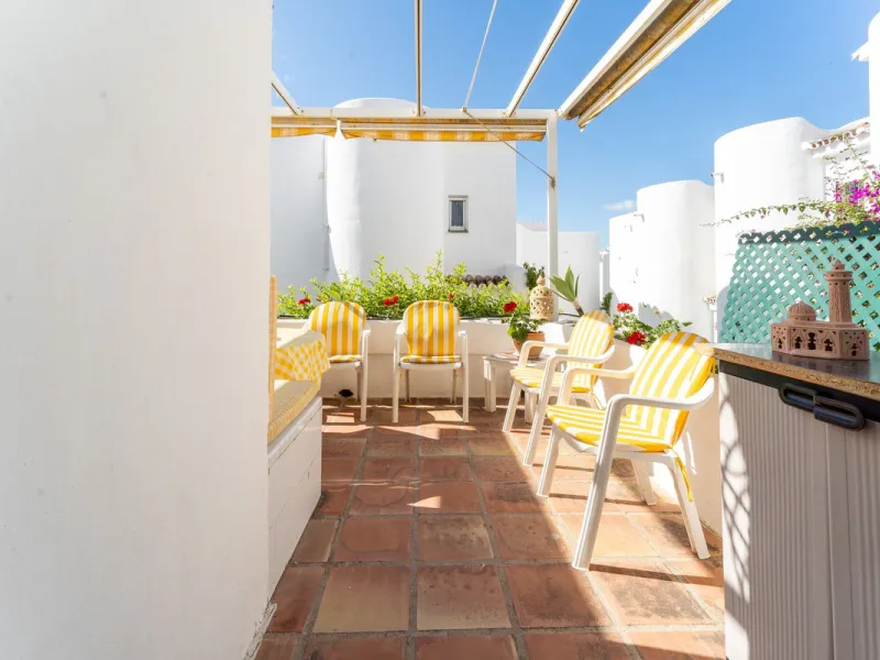 Charming Corner Townhouse by the Beach – Riviera del Sol