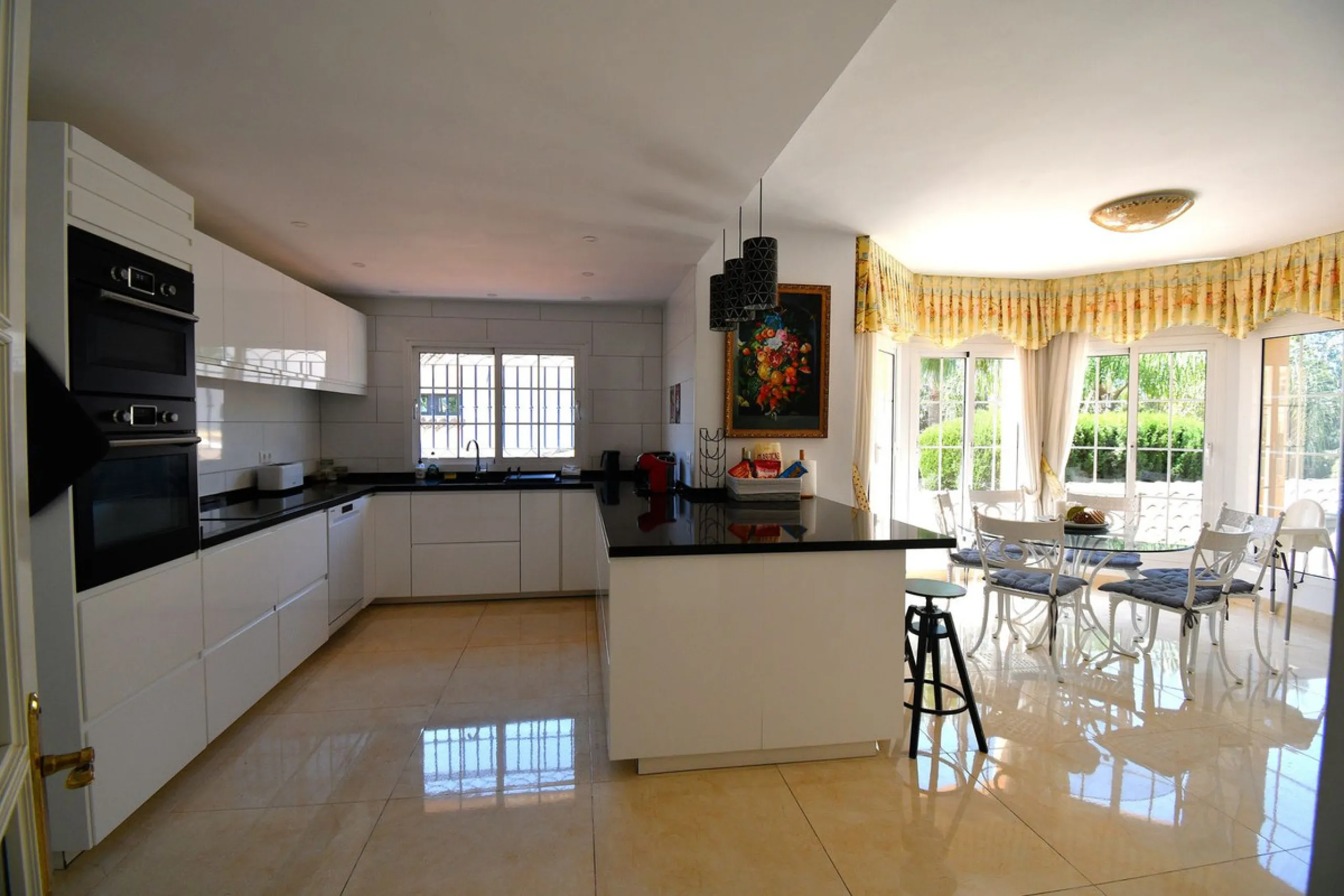 This impressive, front-line golf, 9 bedroom, 10 bathroom villa offers over 700m2 of living and entertainment space and sits on a spacious plot of 1,300m2.  This villa has 8 ensuite bedrooms, offering family/guests their own space and privacy.  All indoor 