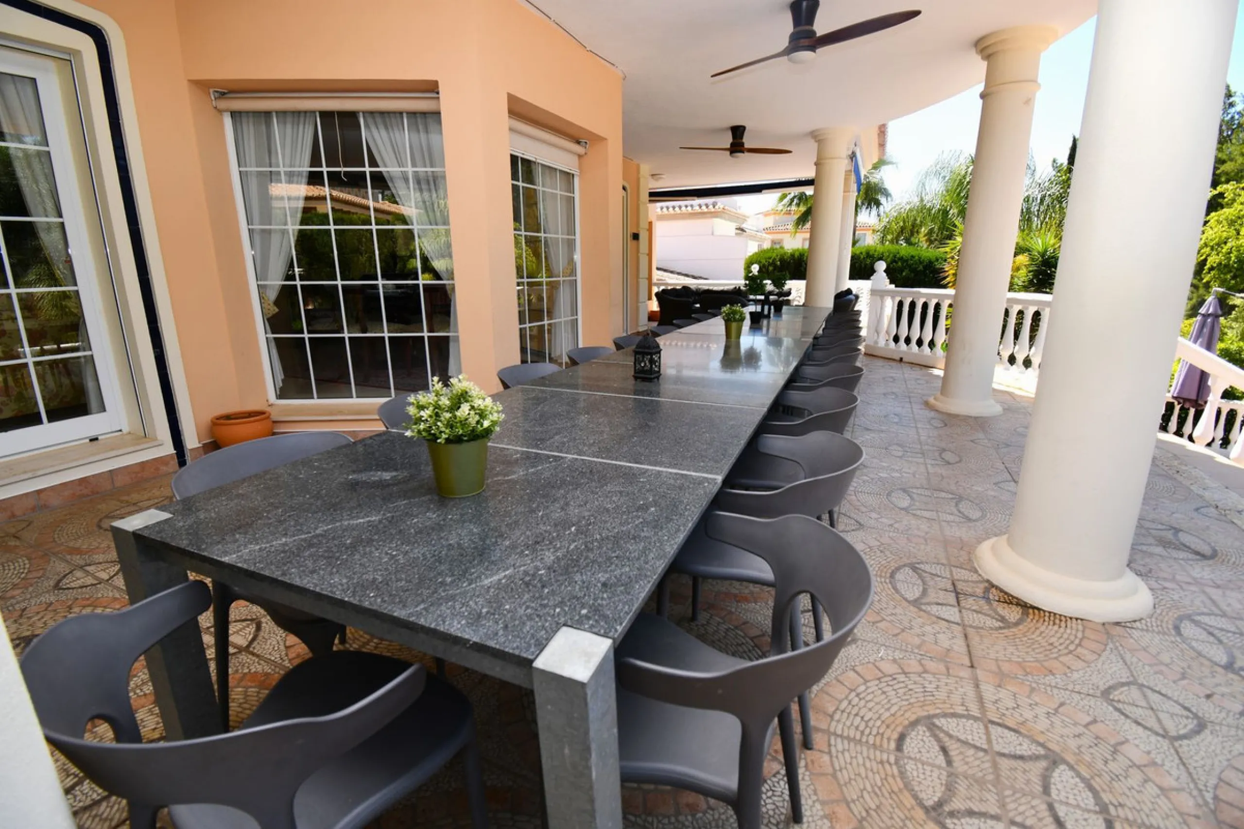 This impressive, front-line golf, 9 bedroom, 10 bathroom villa offers over 700m2 of living and entertainment space and sits on a spacious plot of 1,300m2.  This villa has 8 ensuite bedrooms, offering family/guests their own space and privacy.  All indoor 