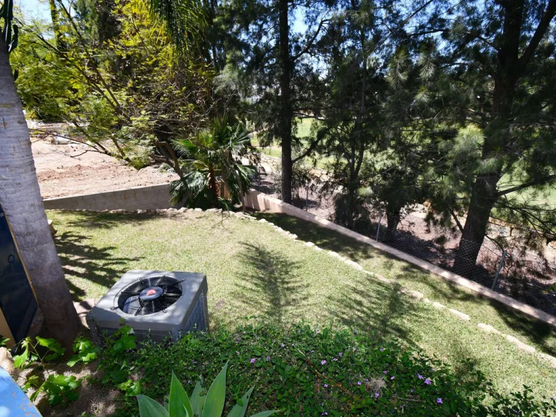 This impressive, front-line golf, 9 bedroom, 10 bathroom villa offers over 700m2 of living and entertainment space and sits on a spacious plot of 1,300m2.  This villa has 8 ensuite bedrooms, offering family/guests their own space and privacy.  All indoor 