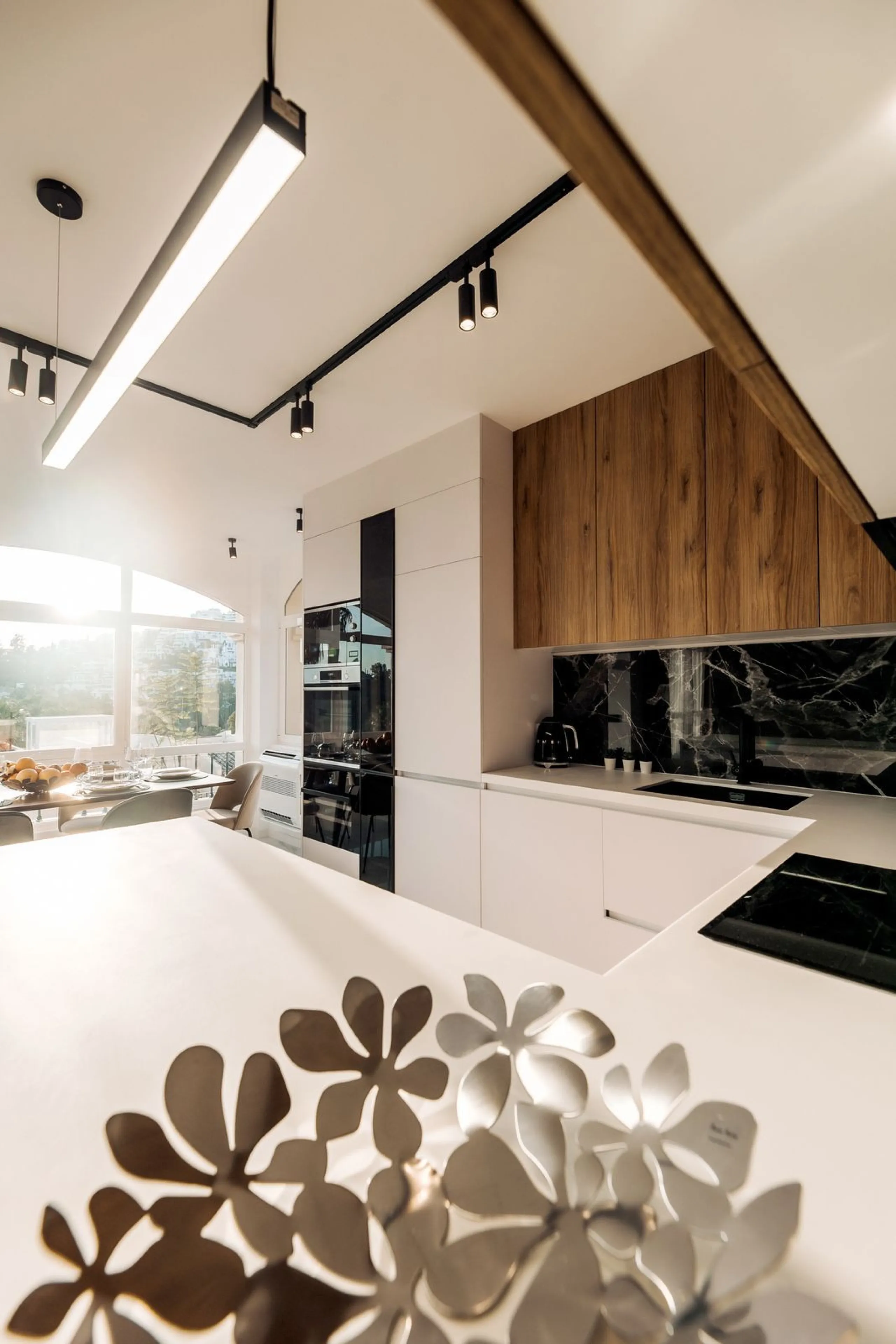 Apartment - Penthouse Duplex в продаже в Benahavís, Málaga. В доме 3 спален и 3 ванных комнат. Площадь дома 160 м²