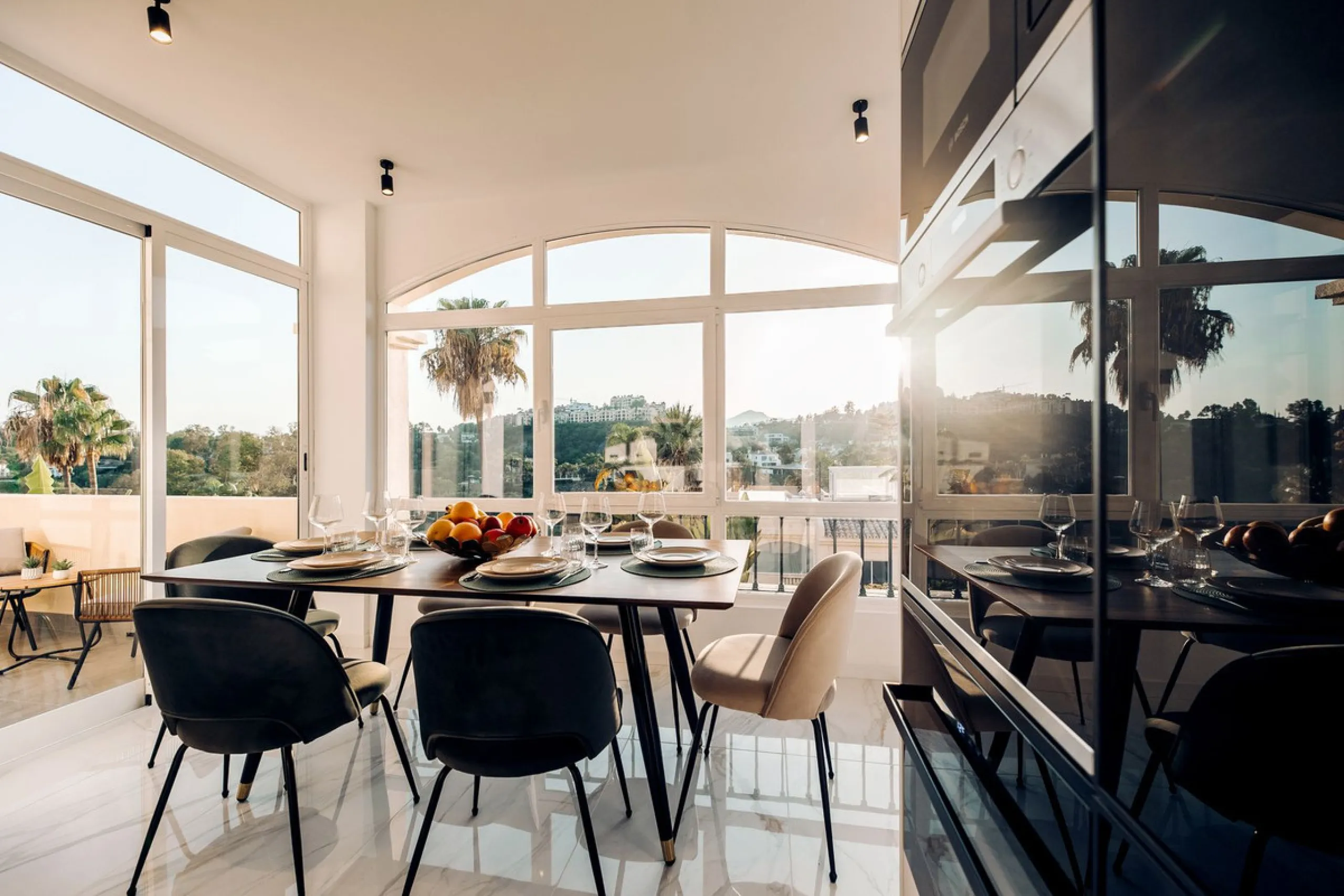 Apartment - Penthouse Duplex в продаже в Benahavís, Málaga. В доме 3 спален и 3 ванных комнат. Площадь дома 160 м²