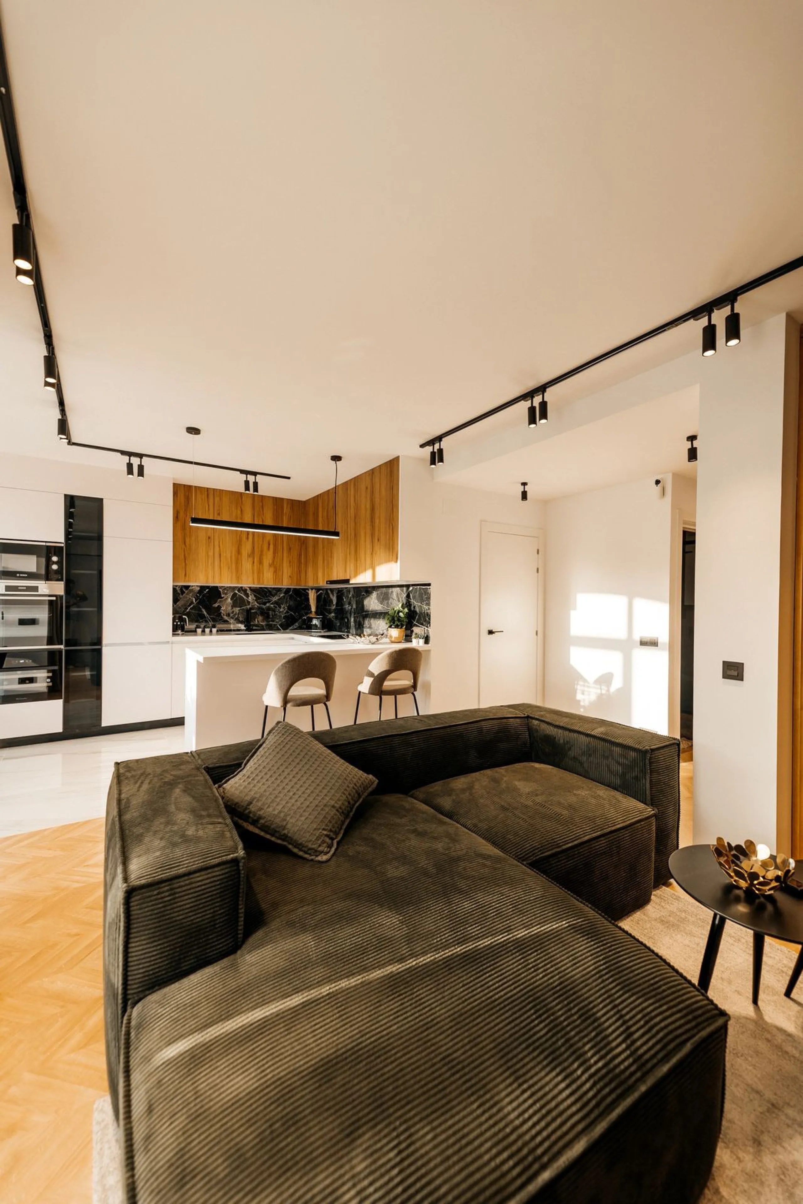 Apartment - Penthouse Duplex в продаже в Benahavís, Málaga. В доме 3 спален и 3 ванных комнат. Площадь дома 160 м²