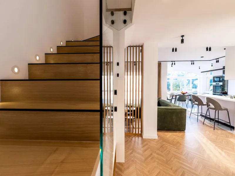 Apartment - Penthouse Duplex в продаже в Benahavís, Málaga. В доме 3 спален и 3 ванных комнат. Площадь дома 160 м²