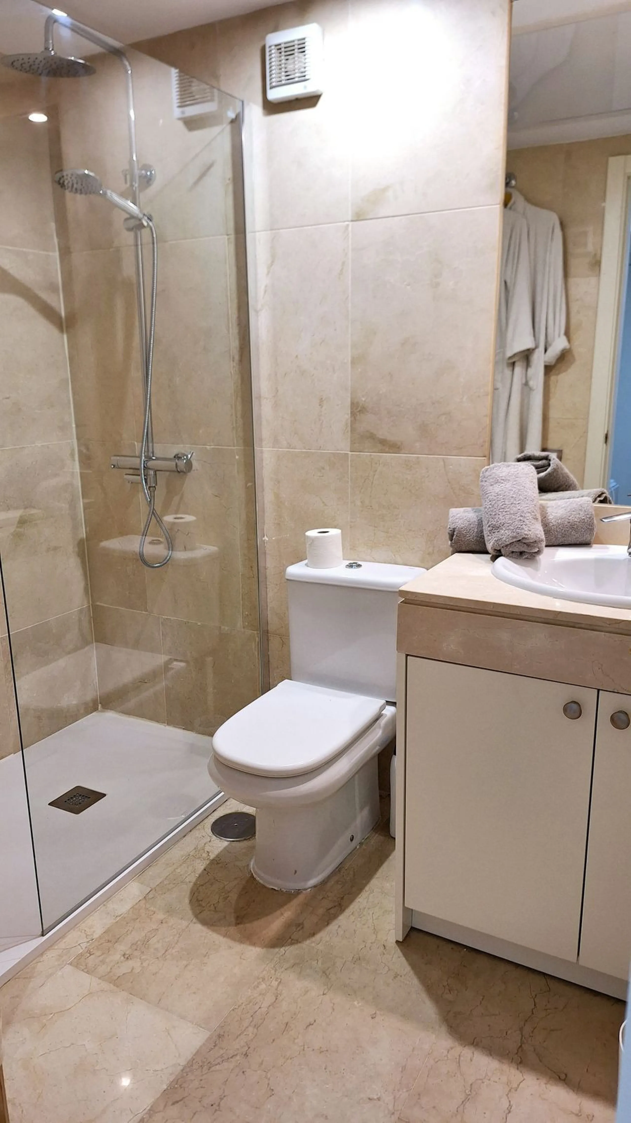 Ground Floor Apartment, La Duquesa, Costa del Sol.