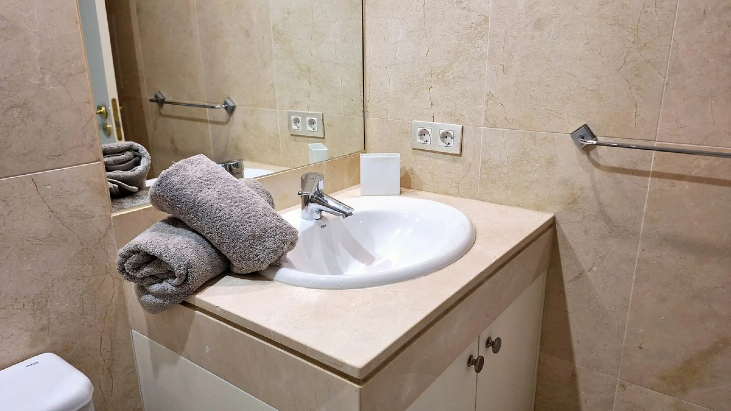 Ground Floor Apartment, La Duquesa, Costa del Sol.
