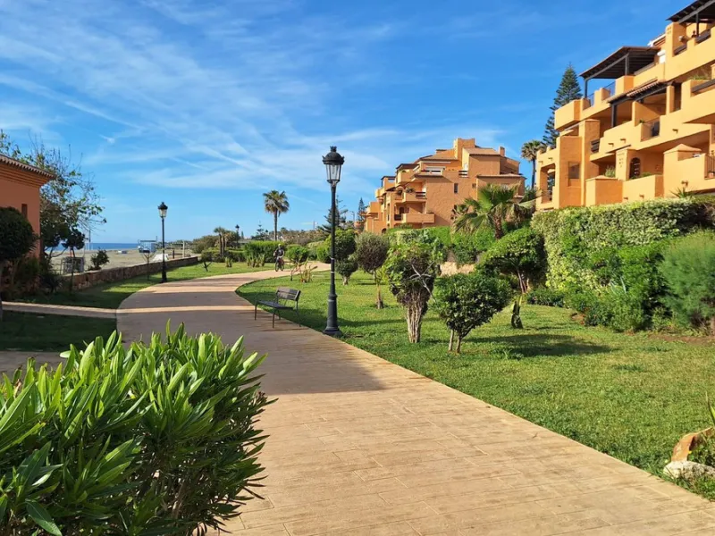 Ground Floor Apartment, La Duquesa, Costa del Sol.