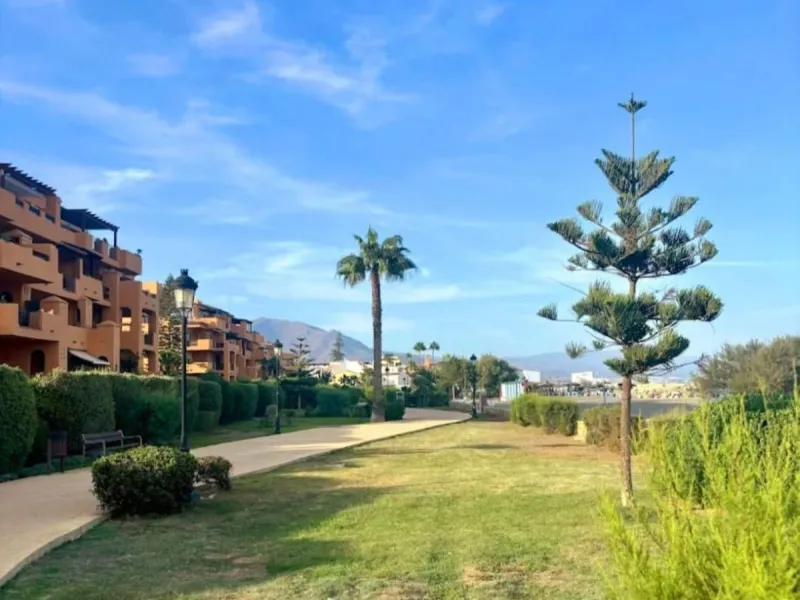 Ground Floor Apartment, La Duquesa, Costa del Sol.