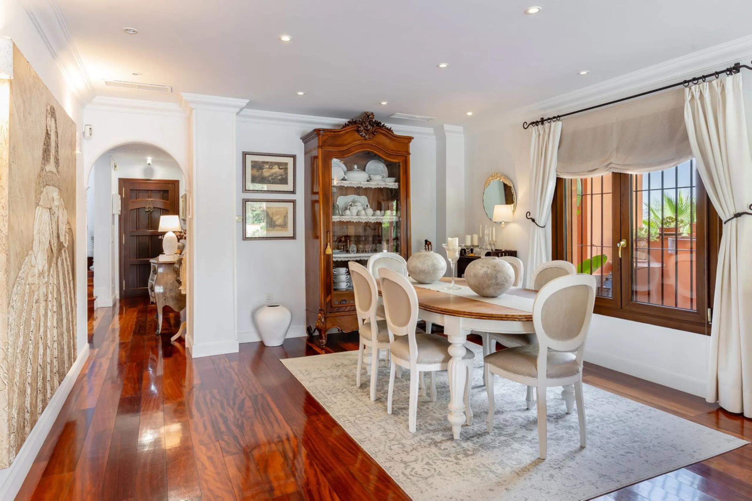 Mediterranean villa with independent studio, extra plot and authentic Andalusian charm!