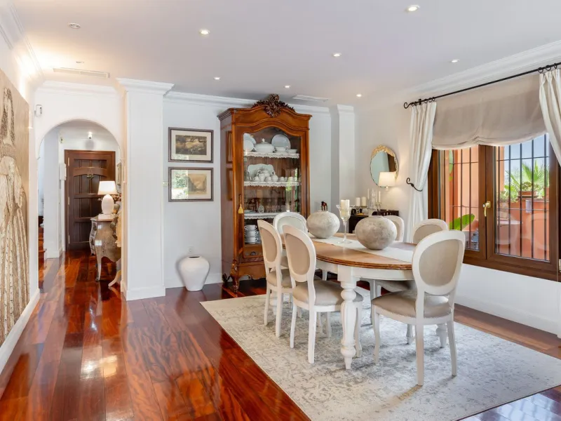 Mediterranean villa with independent studio, extra plot and authentic Andalusian charm!