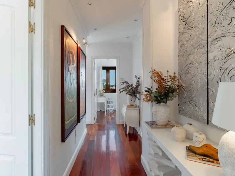 Mediterranean villa with independent studio, extra plot and authentic Andalusian charm!