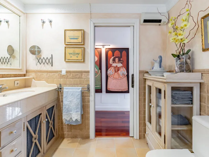 Mediterranean villa with independent studio, extra plot and authentic Andalusian charm!