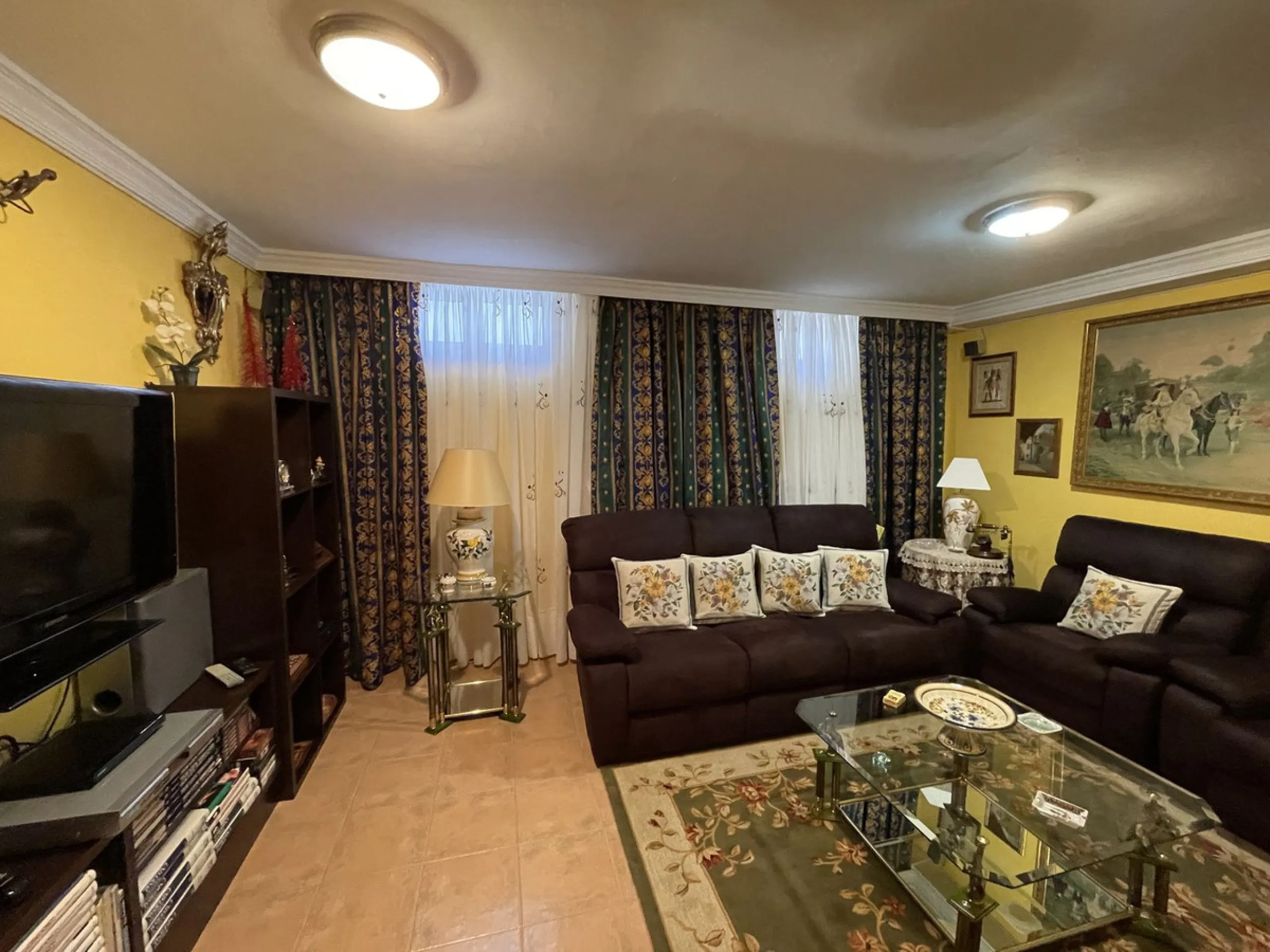 Mediterranean-Style Townhouse with Breathtaking Sea Views in Altos de Los Monteros