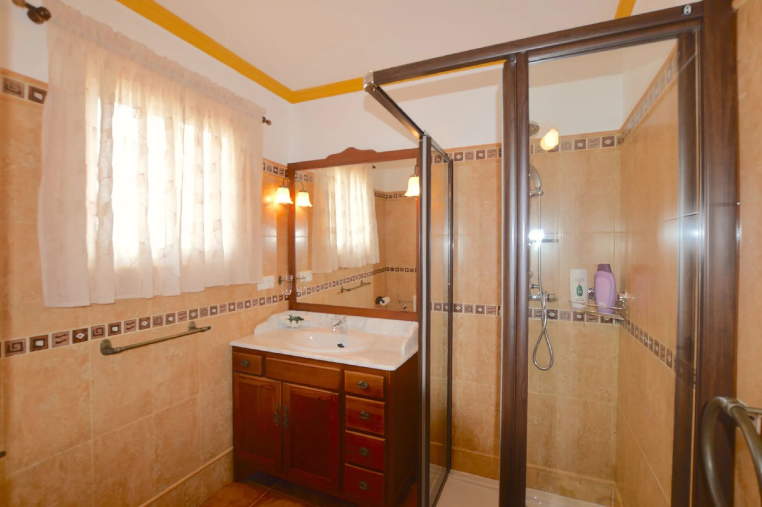 Mediterranean-Style Townhouse with Breathtaking Sea Views in Altos de Los Monteros