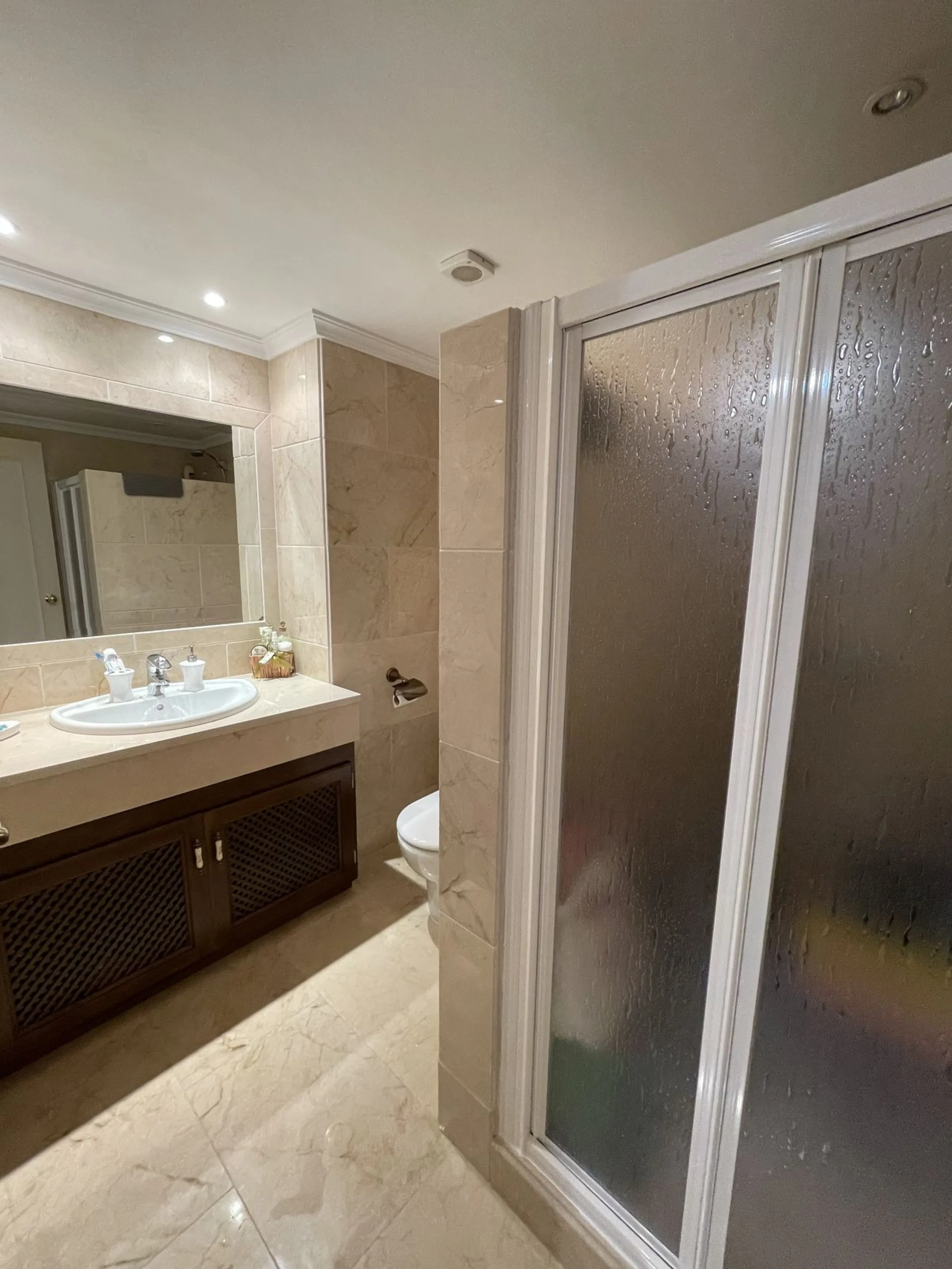 Mediterranean-Style Townhouse with Breathtaking Sea Views in Altos de Los Monteros