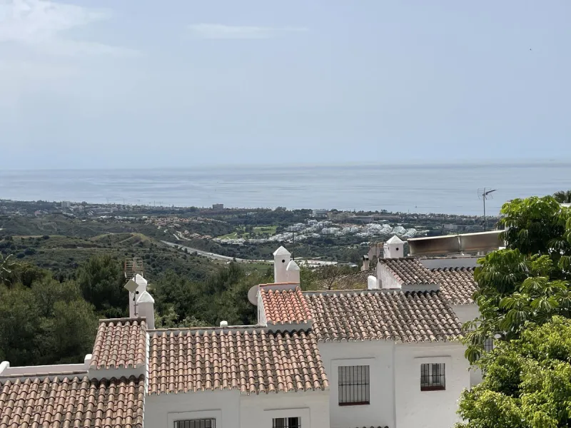 Mediterranean-Style Townhouse with Breathtaking Sea Views in Altos de Los Monteros
