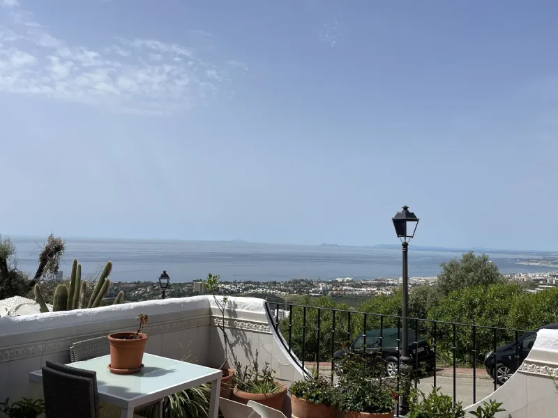 Mediterranean-Style Townhouse with Breathtaking Sea Views in Altos de Los Monteros