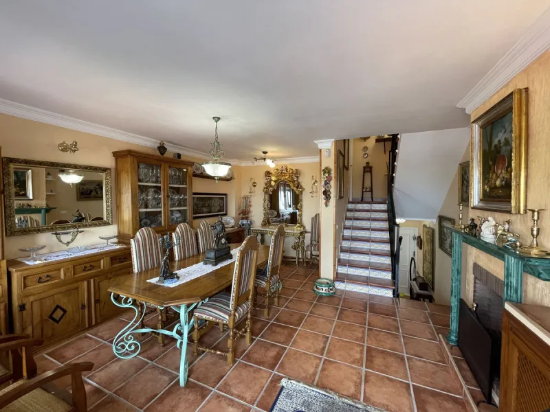 Mediterranean-Style Townhouse with Breathtaking Sea Views in Altos de Los Monteros