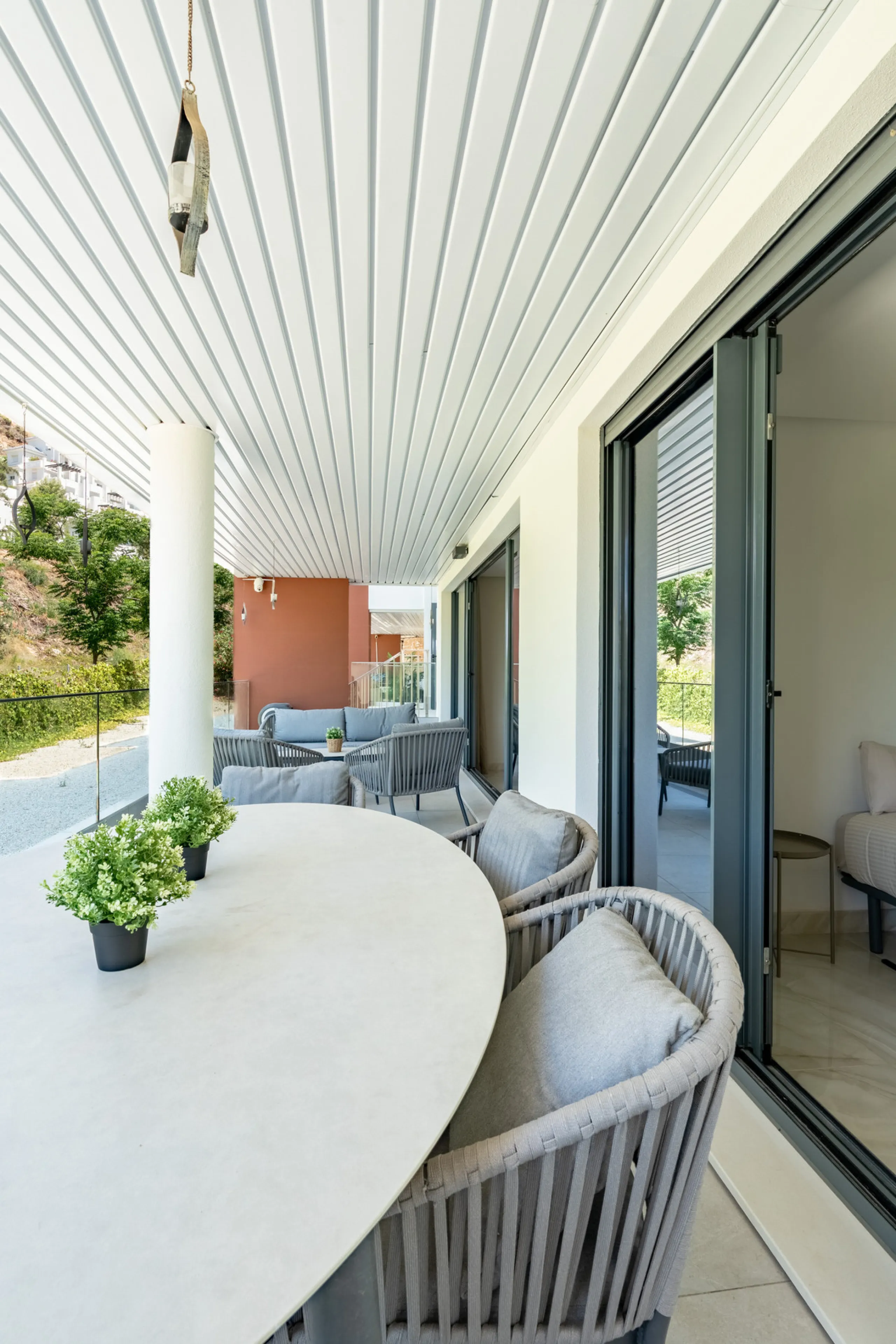 Welcome to this stunning property in the exclusive urbanization of La Alborada Homes in Benahavís. Completely renovated in 2022, this stylish apartment blends modern luxury, comfort, and a prime location with rental license already in place