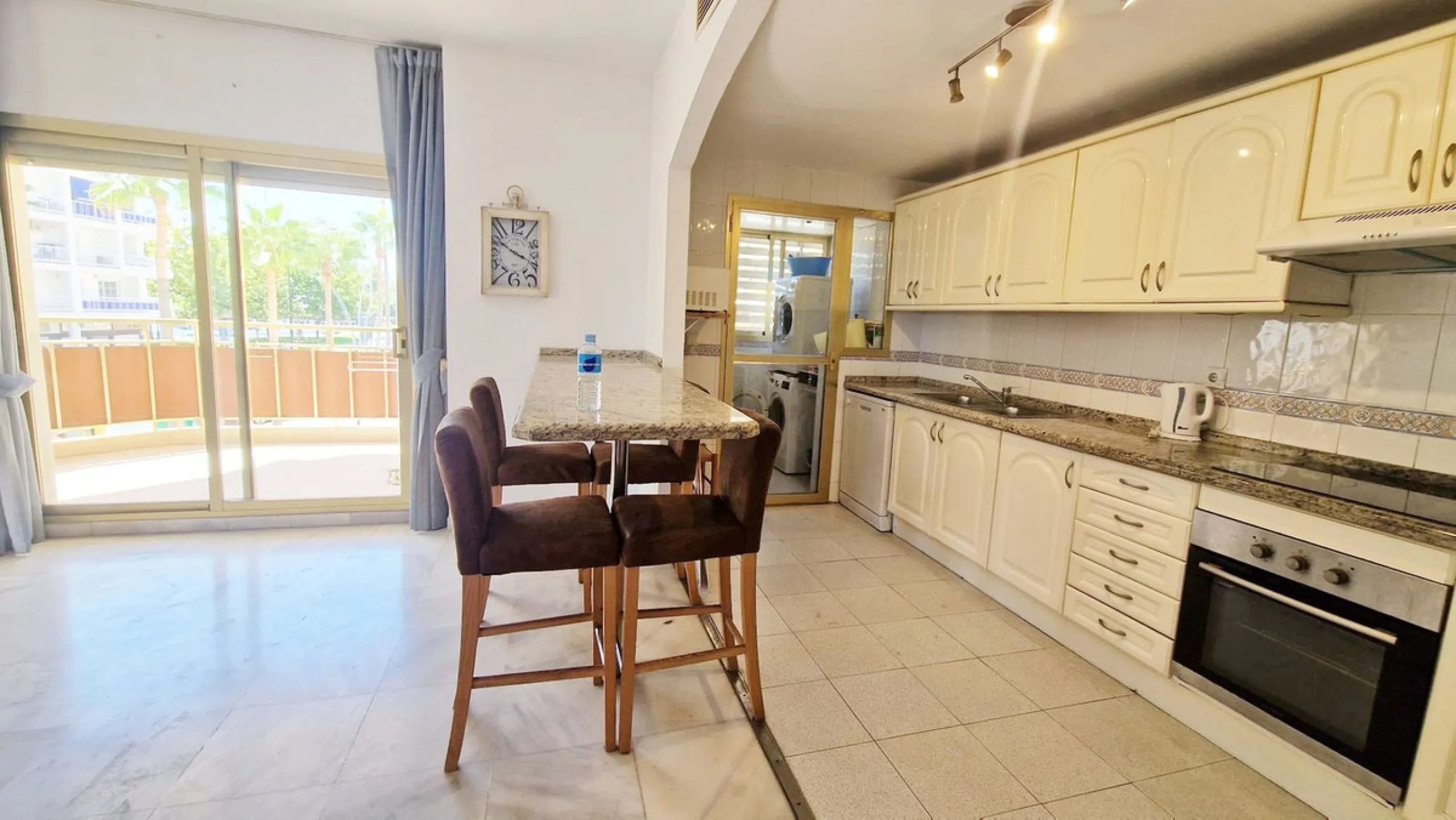 Апартамент средний этаж, Fuengirola, Costa del Sol