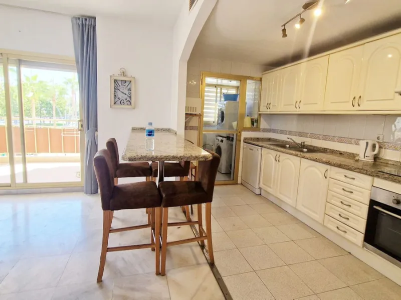 Апартамент средний этаж, Fuengirola, Costa del Sol