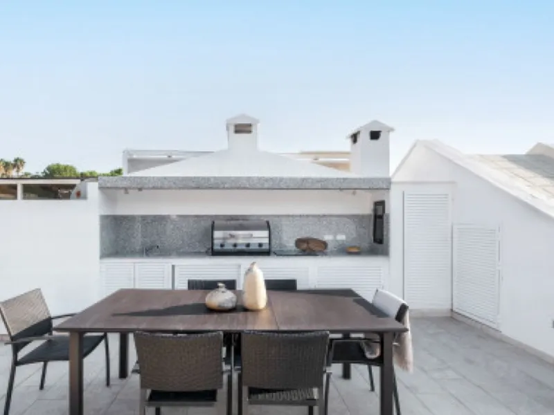 Stunning Penthouse with Golf Course Views in La Quinta