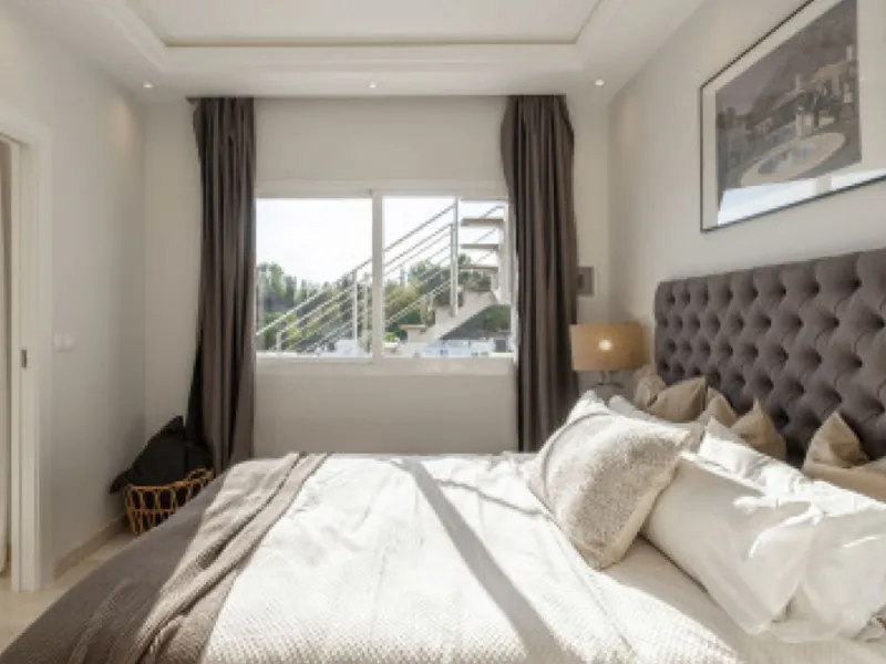 Stunning Penthouse with Golf Course Views in La Quinta